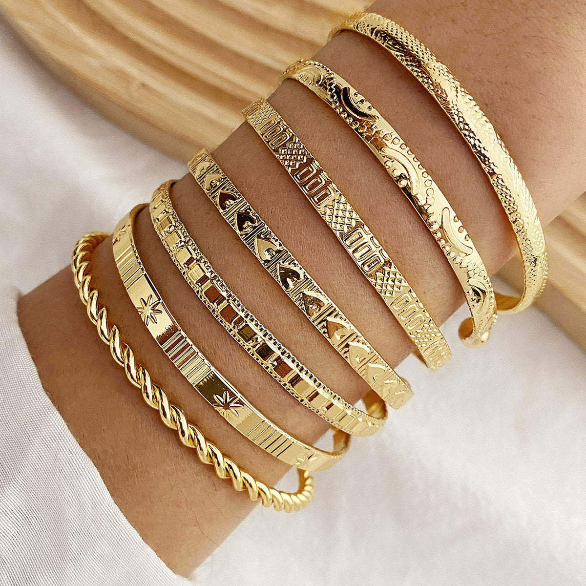 Arrow & Diamond Pattern Bracelet Sets – 7 Piece