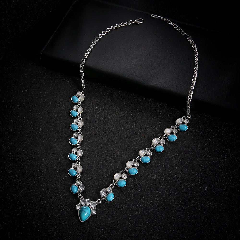 Boho Turquoise Flower Necklace