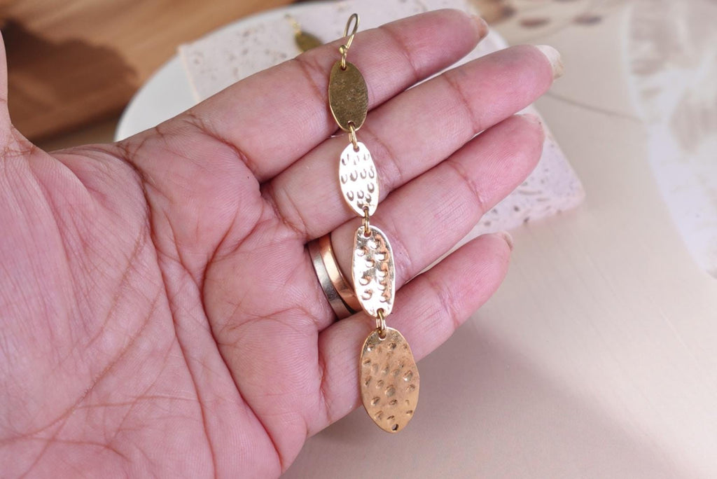 Hammered Gold Disc Necklace and Drop Earrings Set – Textured Oval Link Statement Jewelry