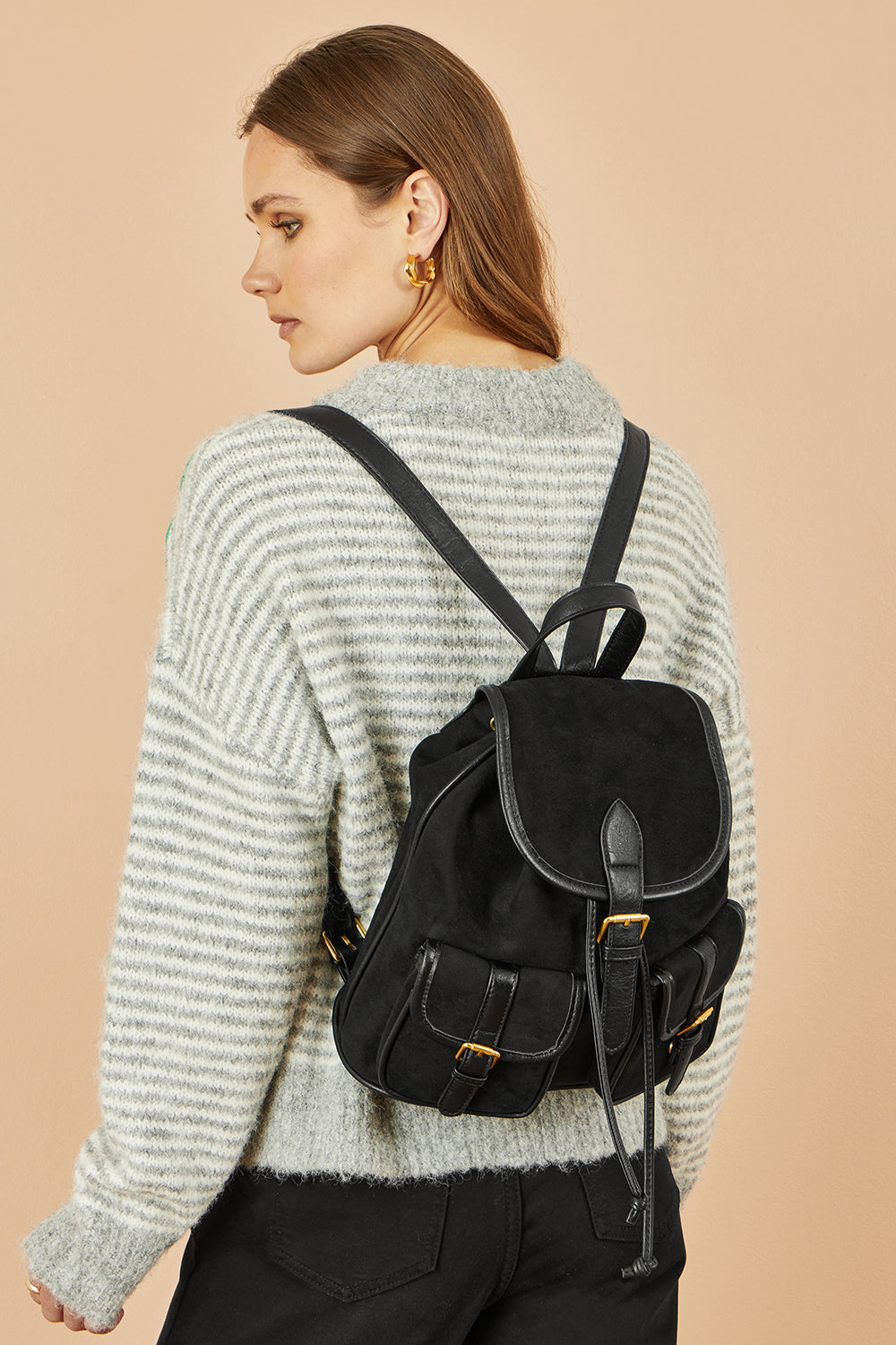 Sac à dos Yumi en similicuir suédé noir avec poches