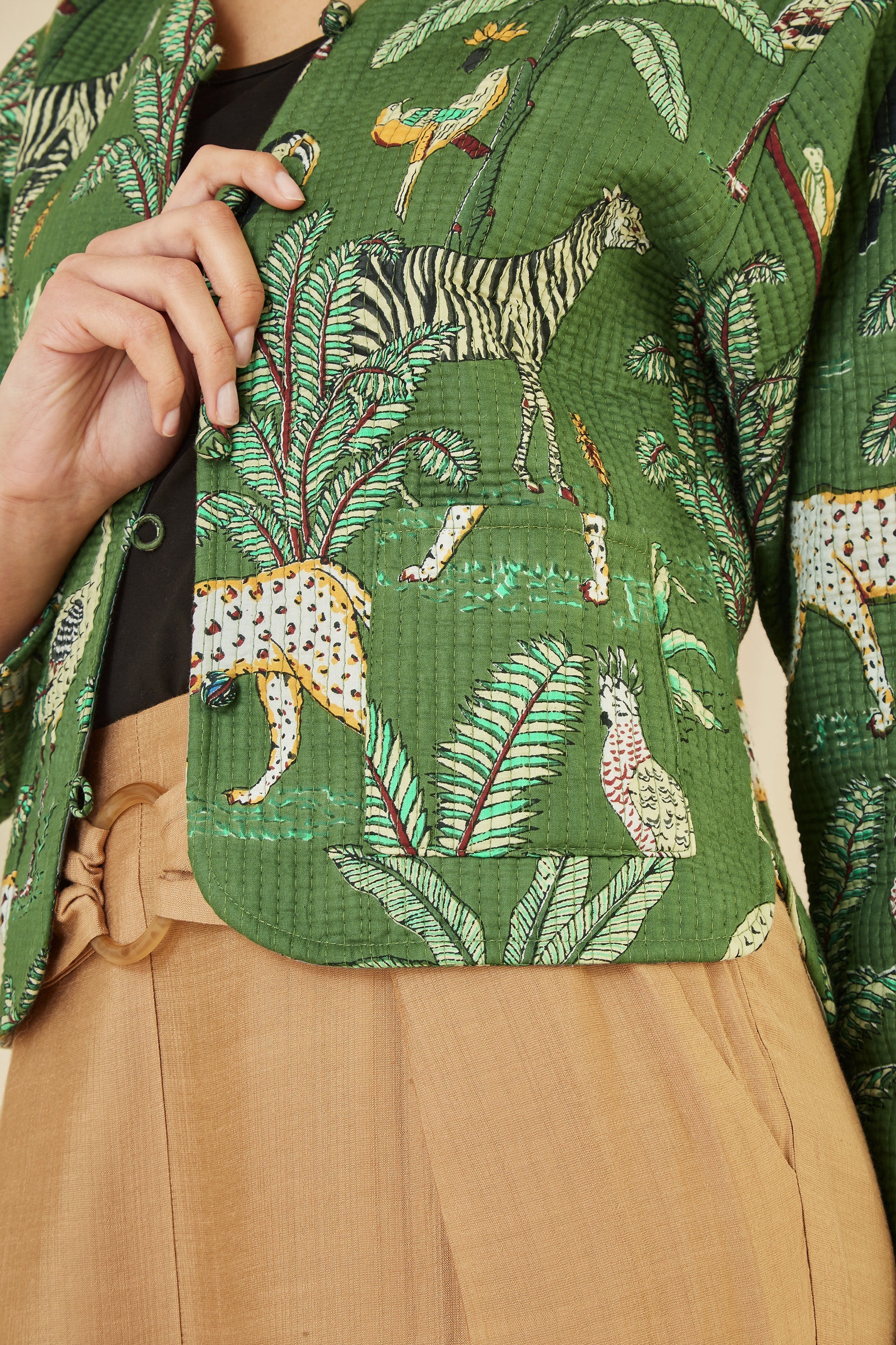 Veste Courte Matelassée Réversible en Coton à Imprimé Animal Vert Yumi
