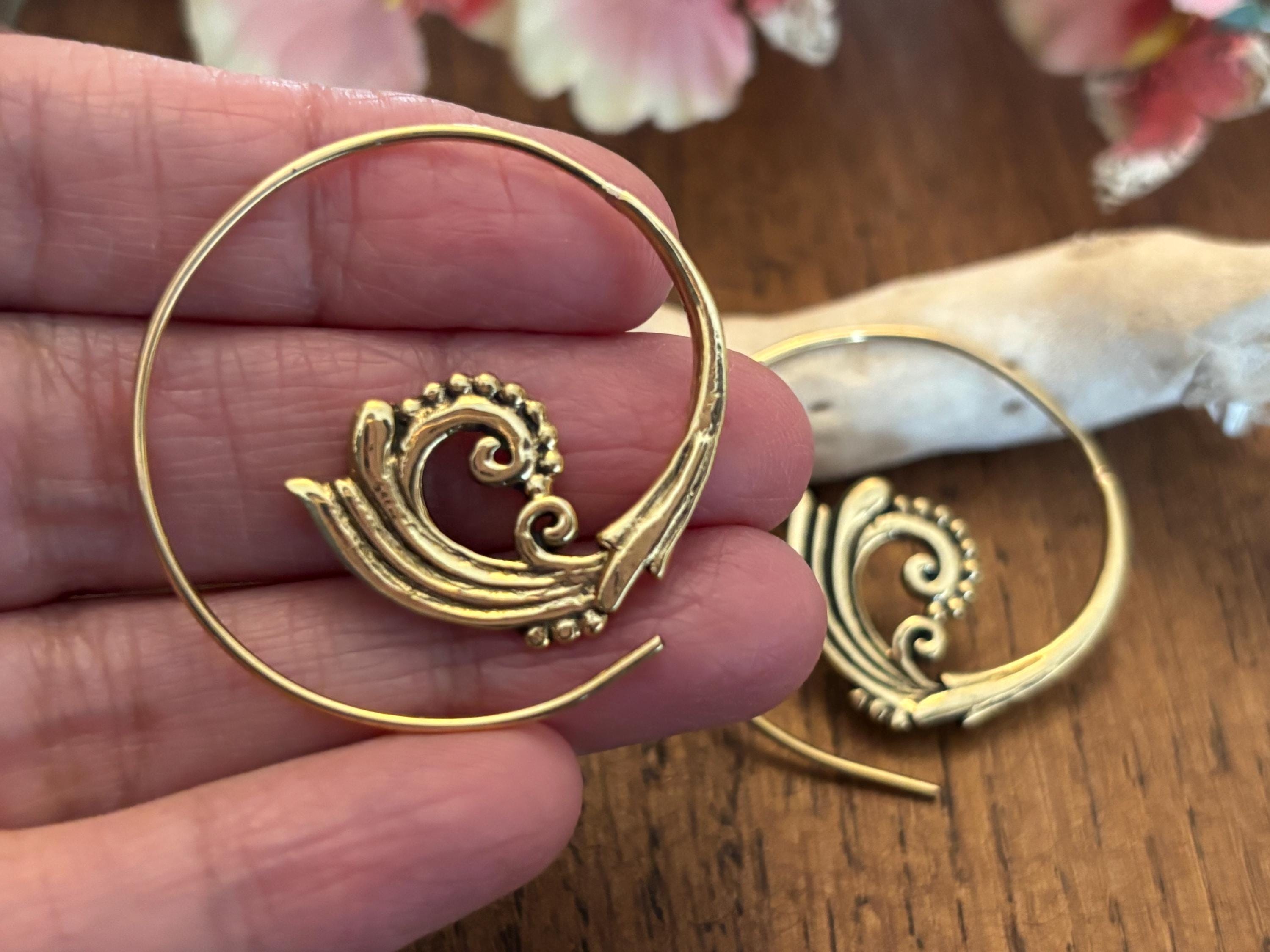 Boho Spiral Shell Hoops - Swirl-Pattern Brass Earrings with Ethnic Touch.