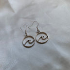 Cool silver minimalist ocean wave earrings