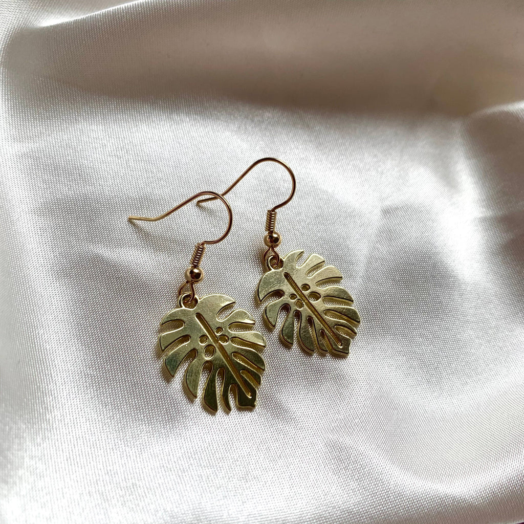 Cool minimalistic silver or gold leaf dangle drop earrings